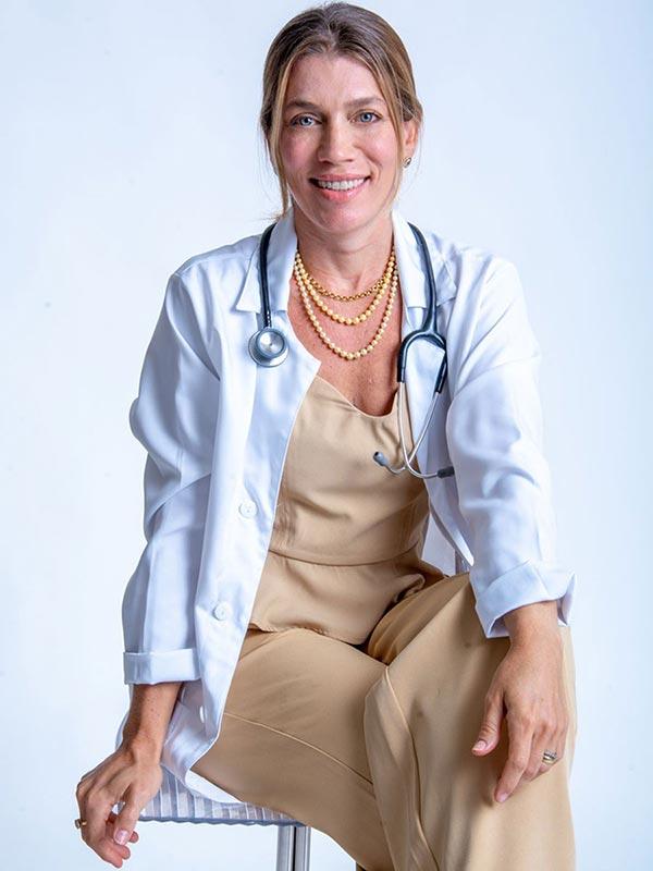 Dra. Elisa Soares - Centro Médico Jardins - Endocrinologista em Vitória - ES